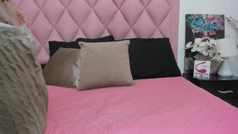 Snapshot of angel_light888 chatting on December 2024 06:33:01 AM Angel online show from December 2024 06:33:01 AM