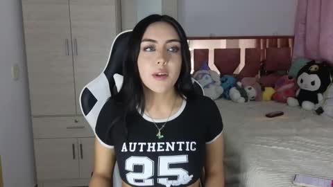 Snapshot of angel_lusst chatting on December 2024 03:52:02 AM angeline online show from December 2024 03:52:02 AM