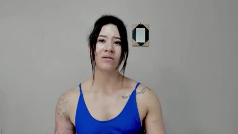 Snapshot of angel_martins chatting on October 2025 10:32:01 PM Angel online show from October 2025 10:32:01 PM