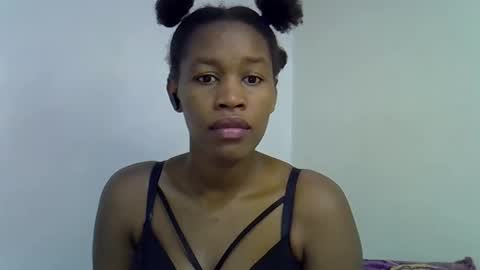 angel_mia5 online show from November 2025 09:30:02 AM