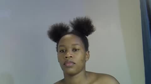 Snapshot of angel_mia5 chatting on May 2026 05:36:01 AM angel_mia5 online show from May 2026 05:36:01 AM