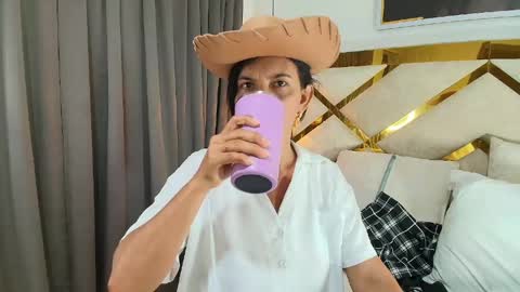 Nicolle  online show from May 2026 11:19:01 AM