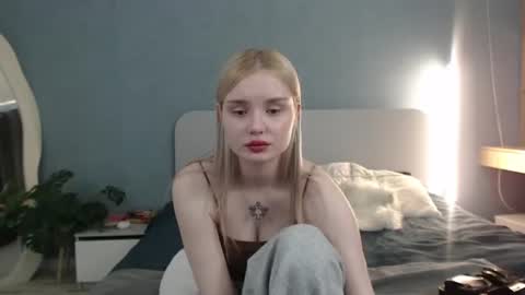 Angela online show from June 2026 06:04:02 AM