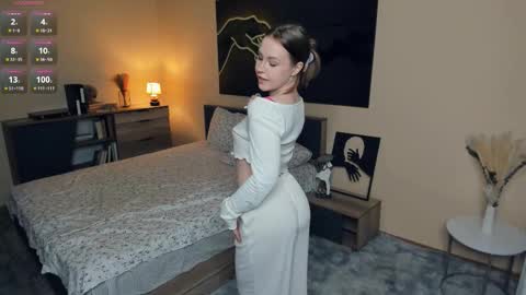 Snapshot of angel_to_burn chatting on October 2025 07:27:01 AM SofiaSofi online show from October 2025 07:27:01 AM