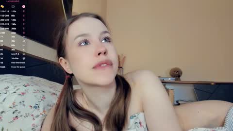 Snapshot of angel_to_burn chatting on December 2025 07:02:02 AM SofiaSofi online show from December 2025 07:02:02 AM