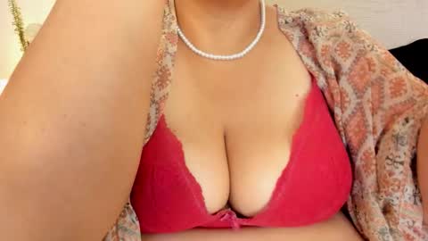 angel_velvet_ online show from October 2025 02:18:02 PM