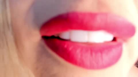 Snapshot of angel_vibes_ chatting on February 2025 07:56:01 PM Angel online show from February 2025 07:56:01 PM