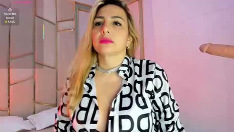 Snapshot of angel_vibes_ chatting on January 2026 06:13:02 PM Angel online show from January 2026 06:13:02 PM