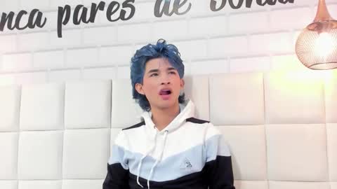 Angel  online show from November 2025 09:39:01 PM