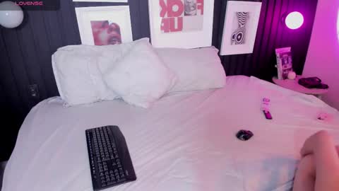 Snapshot of angel_zafiros chatting on February 2026 06:25:01 PM Seortia Angel online show from February 2026 06:25:01 PM