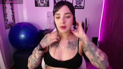 Angela online show from April 2026 11:10:02 PM