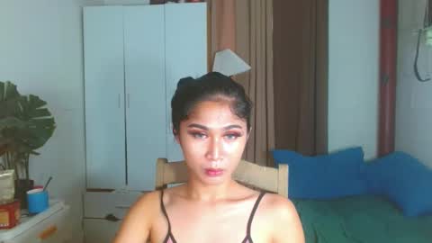 angela online show from December 2024 02:04:02 AM