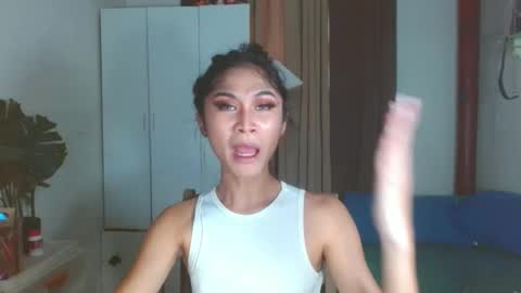 angela online show from December 2024 02:01:02 AM