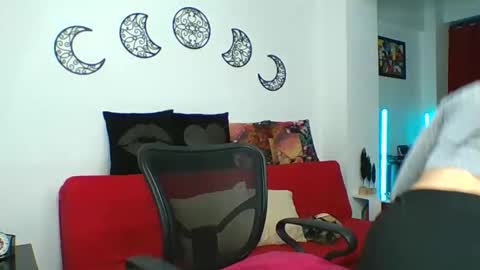  Angela  online show from April 2026 09:52:01 PM