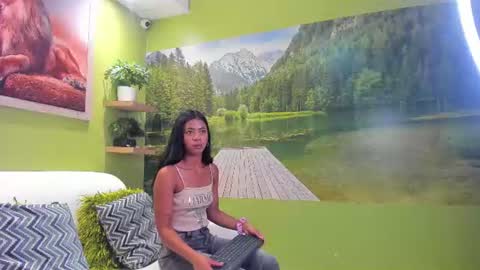 Snapshot of angela_rendon chatting on June 2026 10:50:01 AM angela_rendon online show from June 2026 10:50:01 AM