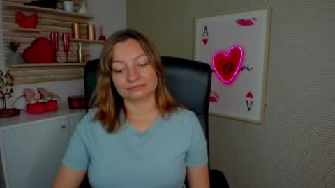 Snapshot of angela_samt chatting on July 2026 06:47:02 AM Angela online show from July 2026 06:47:02 AM