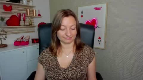 Snapshot of angela_samt chatting on July 2026 05:34:01 AM Angela online show from July 2026 05:34:01 AM