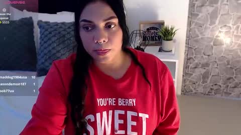 Angela online show from November 2025 06:30:02 PM