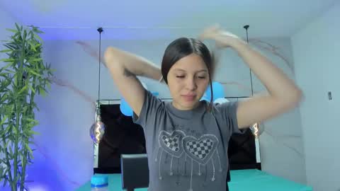 ANGELA online show from September 2025 12:10:01 PM