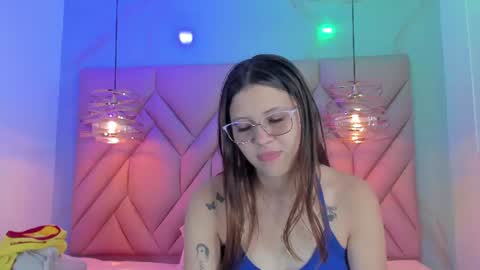 Snapshot of angelaa_cute chatting on June 2026 12:07:02 PM ANGELA online show from June 2026 12:07:02 PM