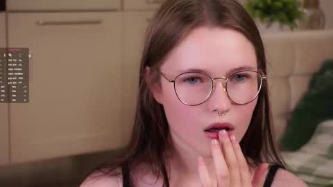 Mary online show from September 2025 12:49:01 PM