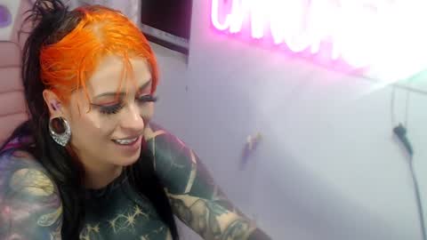 Angela Cianuro online show from December 2024 09:13:01 AM