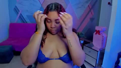 Angela online show from November 2025 03:07:01 AM