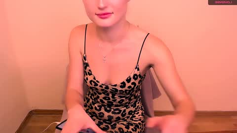 Snapshot of angelalice_ chatting on December 2024 02:58:02 PM Alice online show from December 2024 02:58:02 PM