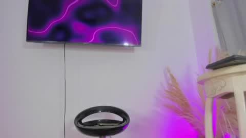 Angela online show from April 2026 09:15:01 AM