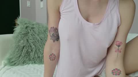 angelbabyphoebe online show from April 2026 01:05:02 PM