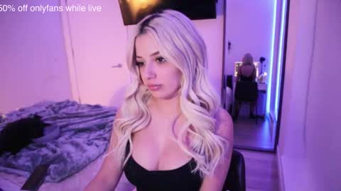 Snapshot of angelcookie chatting on February 2026 07:45:02 AM angelcookie online show from February 2026 07:45:02 AM