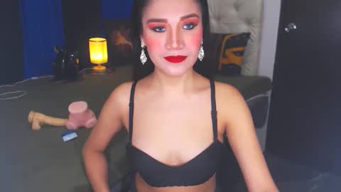 Snapshot of angelcumfallen chatting on January 2025 10:23:01 PM Angel online show from January 2025 10:23:01 PM