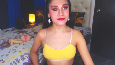 Snapshot of angelcumfallen chatting on January 2025 09:30:02 AM Angel online show from January 2025 09:30:02 AM