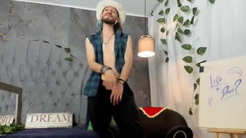 Snapshot of angeldamianart chatting on November 2025 08:30:02 PM angeldamianart online show from November 2025 08:30:02 PM