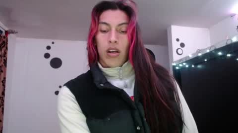 angele online show from February 2025 02:08:02 AM