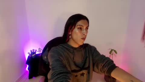angele online show from June 2026 09:17:02 PM