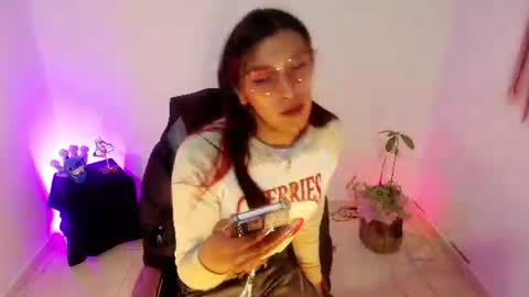 angele online show from June 2026 06:18:02 PM
