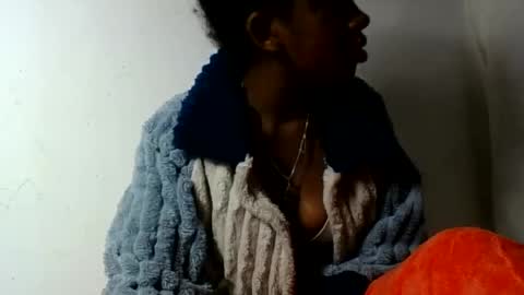 Angelettee online show from July 2026 04:09:01 PM