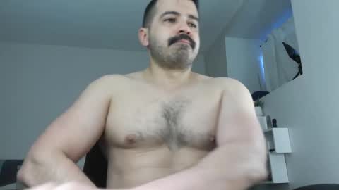 Angel Fusco online show from May 2026 12:41:01 AM
