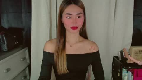 Snapshot of angelic_sex chatting on June 2026 12:40:02 PM Angelica online show from June 2026 12:40:02 PM
