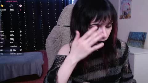 Snapshot of angelic_shawty chatting on June 2026 12:11:01 PM Angel Katy online show from June 2026 12:11:01 PM