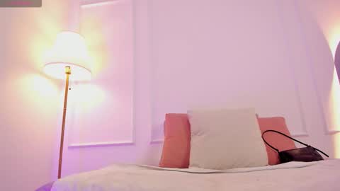 Snapshot of angelica_cross chatting on October 2025 12:22:02 PM Angelica Cross online show from October 2025 12:22:02 PM