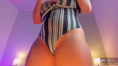 Snapshot of angelica_cross chatting on November 2025 03:29:02 AM Angelica Cross online show from November 2025 03:29:02 AM