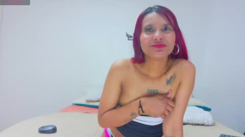 Snapshot of angelica_rojas23 chatting on November 2025 08:42:02 PM Angelica online show from November 2025 08:42:02 PM