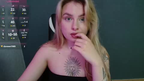 Snapshot of angelicablanch chatting on October 2025 08:29:01 PM angelicablanch online show from October 2025 08:29:01 PM