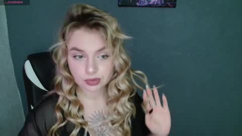 Snapshot of angelicablanch chatting on October 2025 08:48:02 PM angelicablanch online show from October 2025 08:48:02 PM