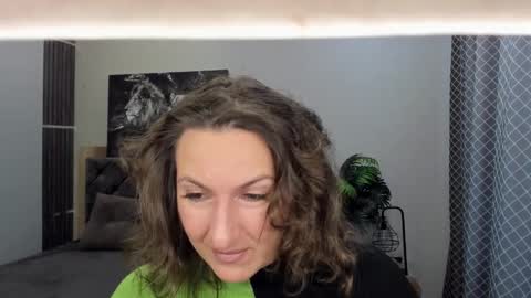 Snapshot of angelicacream chatting on February 2026 07:14:01 AM AngelicaCream online show from February 2026 07:14:01 AM