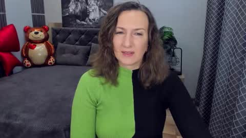 Snapshot of angelicacream chatting on February 2026 06:32:02 AM AngelicaCream online show from February 2026 06:32:02 AM