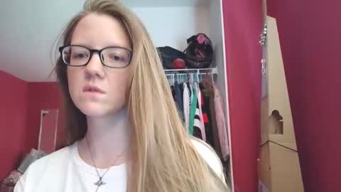 AngelicAngel online show from May 2026 04:45:01 PM
