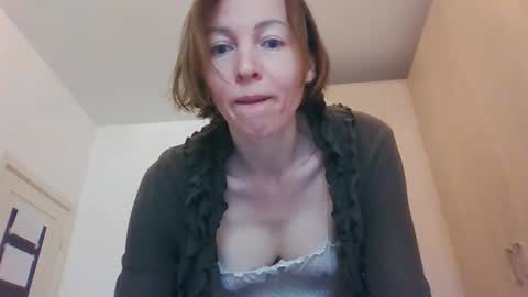 angelicfenix online show from February 2026 07:04:02 AM